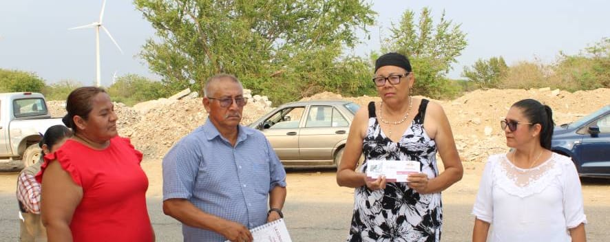 Entrega de Tarjetas y Recursos para Mejorar la Clínica ISSSTE de Unión Hidalgo